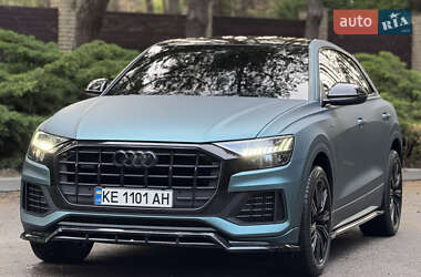 Внедорожник / Кроссовер Audi Q8 2018 в 
