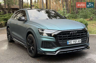 Внедорожник / Кроссовер Audi Q8 2018 в 