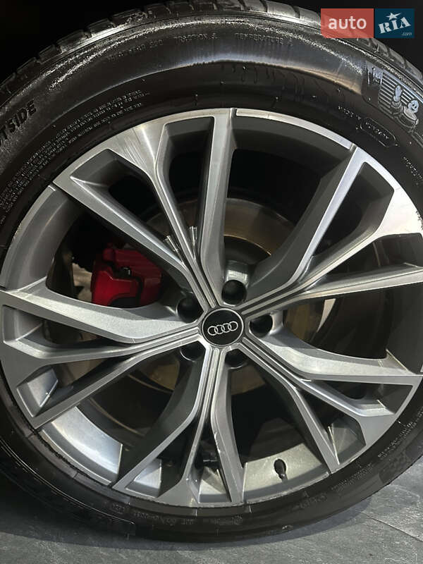 Внедорожник / Кроссовер Audi Q8 2022 в Броварах