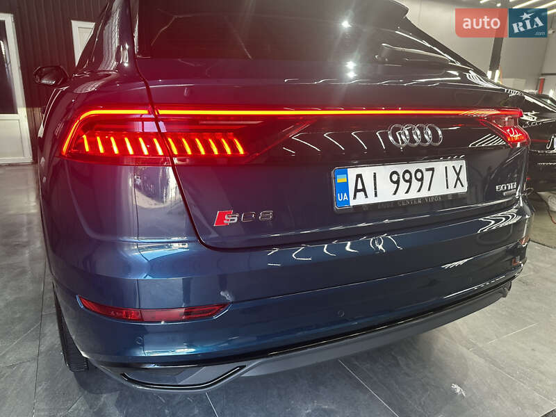 Внедорожник / Кроссовер Audi Q8 2022 в Броварах