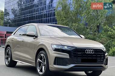 Внедорожник / Кроссовер Audi Q8 2018 в 