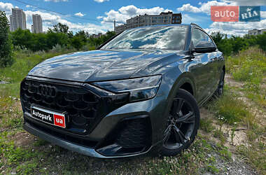 Внедорожник / Кроссовер Audi Q8 2024 в Киеве