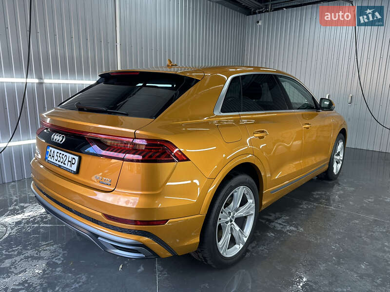 Внедорожник / Кроссовер Audi Q8 2019 в Киеве