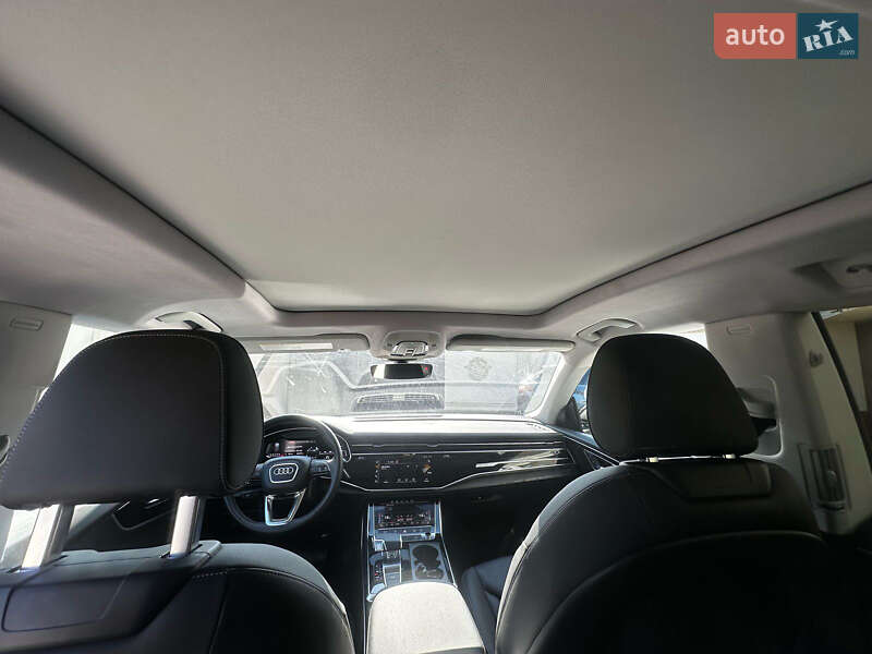 Внедорожник / Кроссовер Audi Q8 2023 в Черновцах