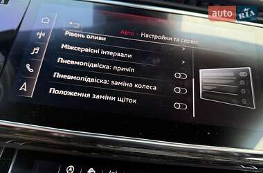 Внедорожник / Кроссовер Audi Q8 2020 в 