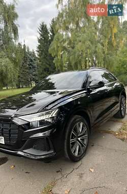 Позашляховик / Кросовер Audi Q8 2020 в Києві