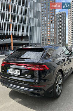 Внедорожник / Кроссовер Audi Q8 2018 в 