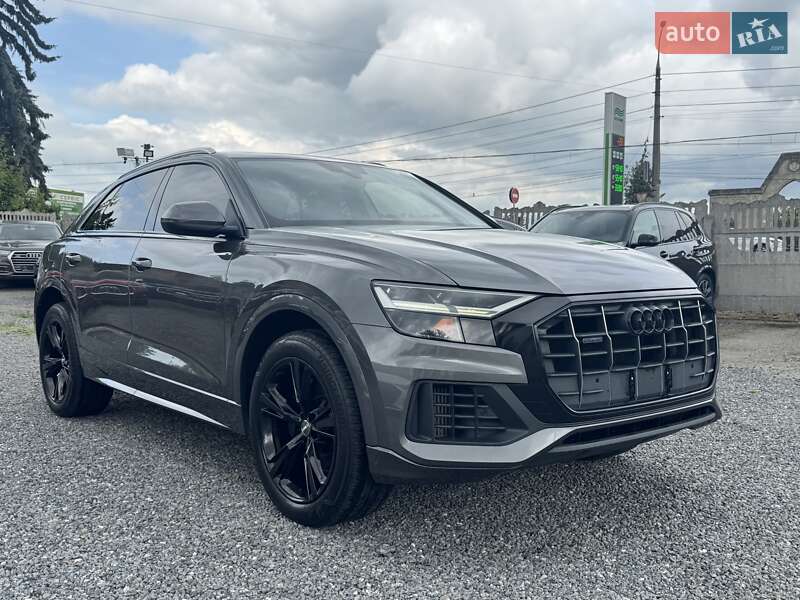 Внедорожник / Кроссовер Audi Q8 2018 в Тернополе