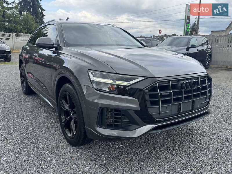 Внедорожник / Кроссовер Audi Q8 2018 в Тернополе