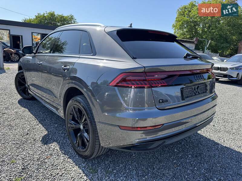 Внедорожник / Кроссовер Audi Q8 2018 в Тернополе
