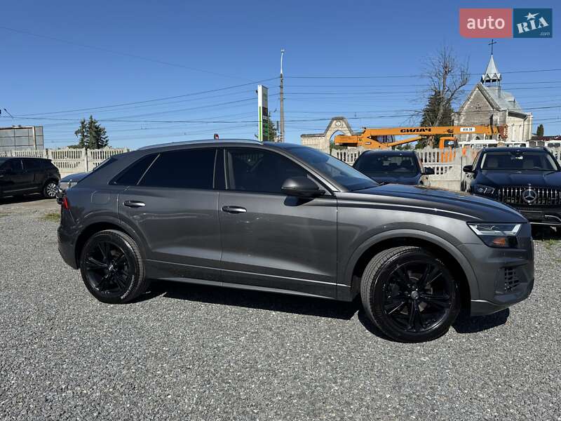 Внедорожник / Кроссовер Audi Q8 2018 в Тернополе