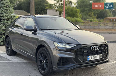 Внедорожник / Кроссовер Audi Q8 2020 в 