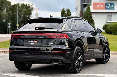 Внедорожник / Кроссовер Audi Q8 2025 в 