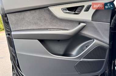 Внедорожник / Кроссовер Audi Q8 2025 в 