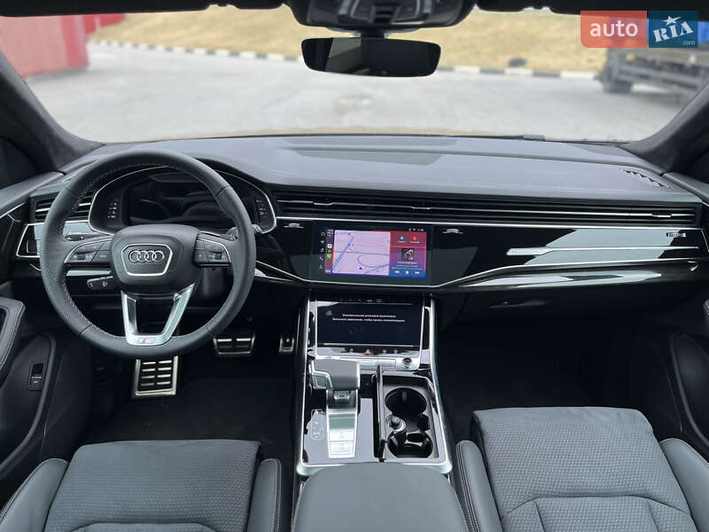 Внедорожник / Кроссовер Audi Q8 2024 в Киеве