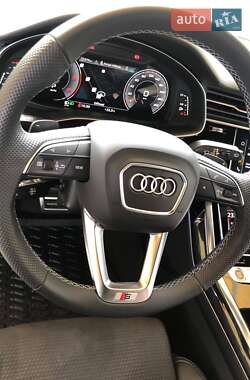 Внедорожник / Кроссовер Audi Q8 2024 в 