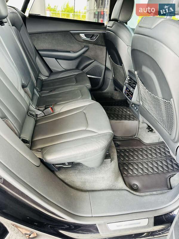 Внедорожник / Кроссовер Audi Q8 2019 в Дубно фото 28 Внедорожник / Кроссовер Audi Q8 2019 в Дубно