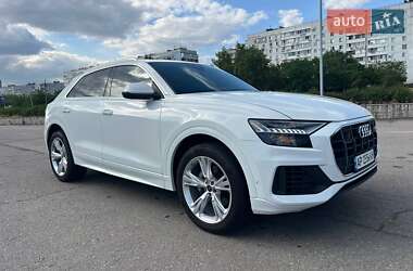 Внедорожник / Кроссовер Audi Q8 2023 в 