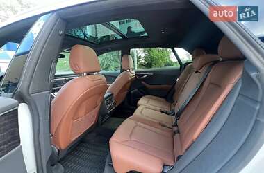 Внедорожник / Кроссовер Audi Q8 2023 в 