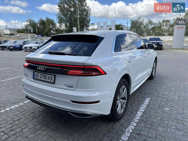 Внедорожник / Кроссовер Audi Q8 2023 в Днепре