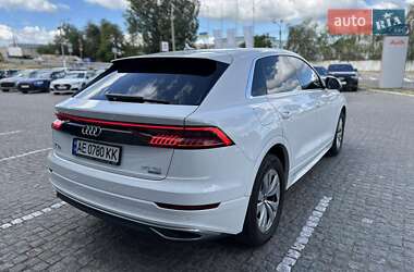 Внедорожник / Кроссовер Audi Q8 2023 в 
