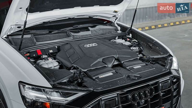 Внедорожник / Кроссовер Audi Q8 2019 в Ровно