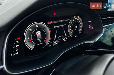 Внедорожник / Кроссовер Audi Q8 2025 в 