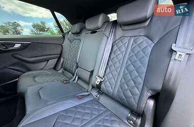 Внедорожник / Кроссовер Audi Q8 2025 в 