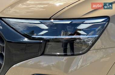 Внедорожник / Кроссовер Audi Q8 2024 в 