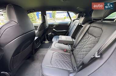 Внедорожник / Кроссовер Audi Q8 2024 в 