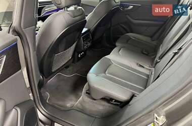 Внедорожник / Кроссовер Audi Q8 2019 в 