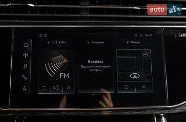 Внедорожник / Кроссовер Audi Q8 2023 в 
