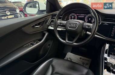 Внедорожник / Кроссовер Audi Q8 2019 в 