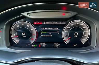 Внедорожник / Кроссовер Audi Q8 2022 в 