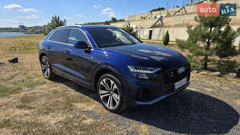 Внедорожник / Кроссовер Audi Q8 2019 в Одессе