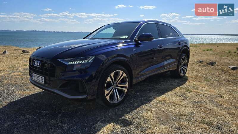 Внедорожник / Кроссовер Audi Q8 2019 в Одессе