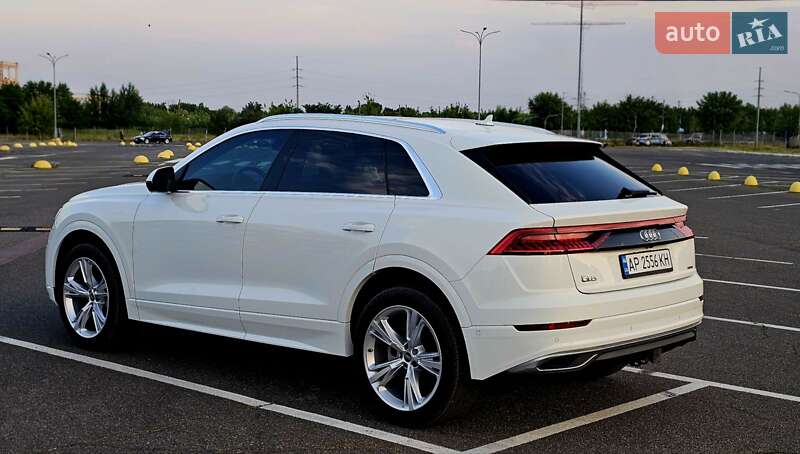 Внедорожник / Кроссовер Audi Q8 2023 в Киеве