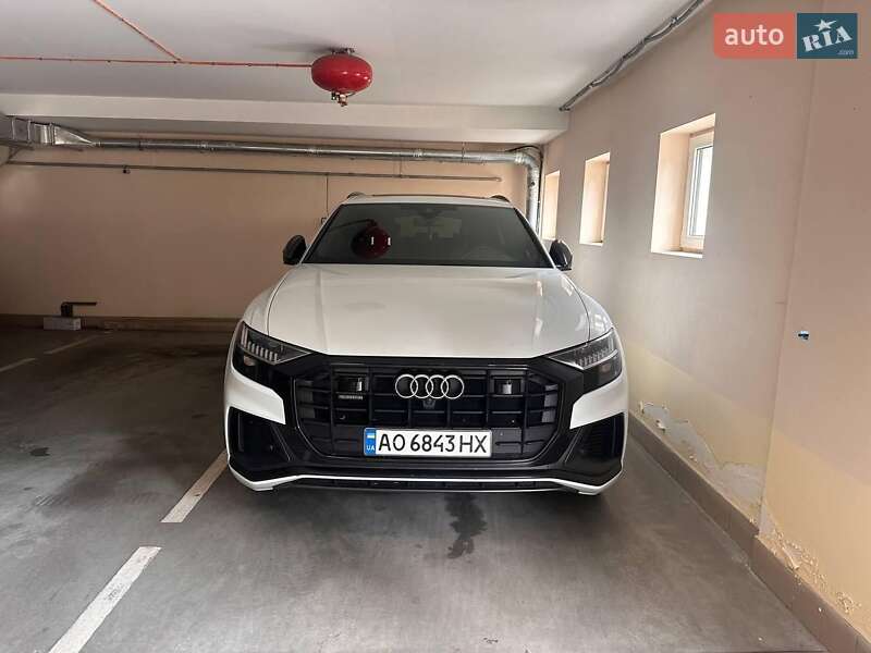 Позашляховик / Кросовер Audi Q8 2019 в Києві