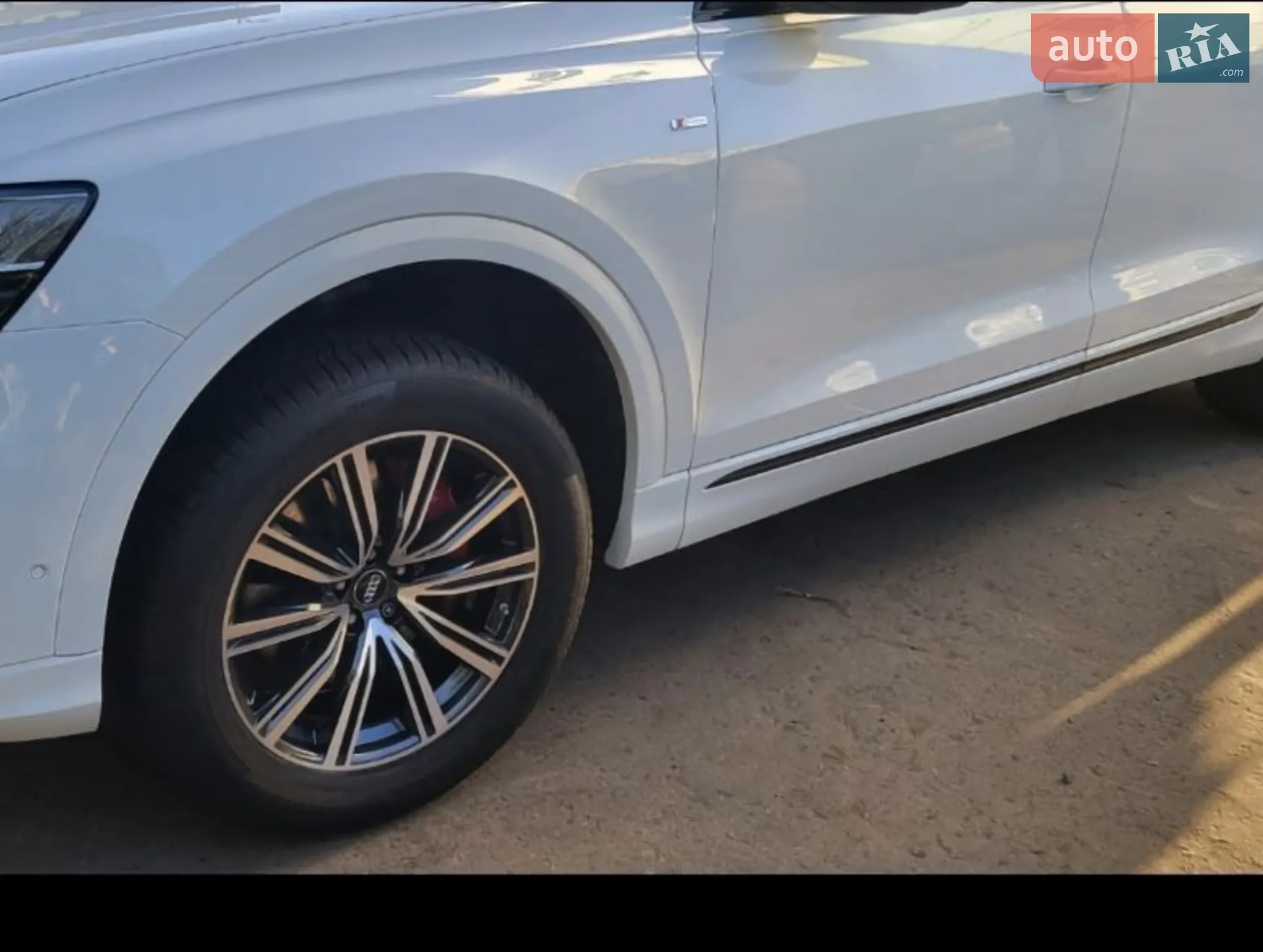 2019 Audi Q8 - мініатюра 20