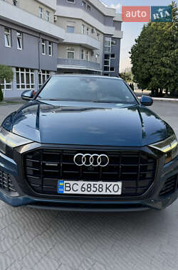 Внедорожник / Кроссовер Audi Q8 2020 в 