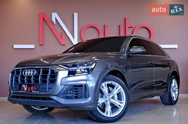 Позашляховик / Кросовер Audi Q8 2019 в 