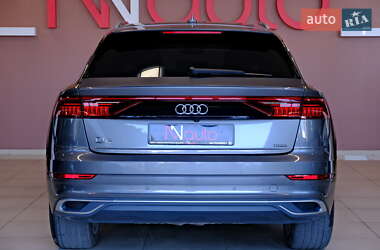 Позашляховик / Кросовер Audi Q8 2019 в 