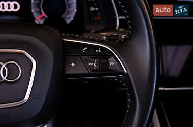 Позашляховик / Кросовер Audi Q8 2019 в 