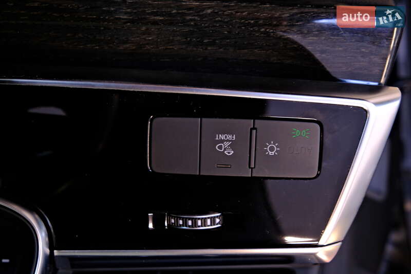 Позашляховик / Кросовер Audi Q8 2019 в Одесі