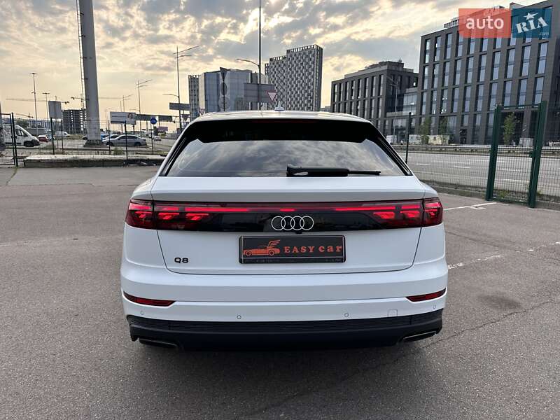 Позашляховик / Кросовер Audi Q8 2023 в Києві