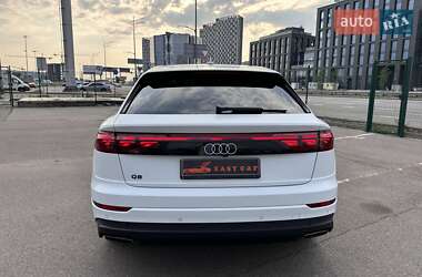 Внедорожник / Кроссовер Audi Q8 2023 в 