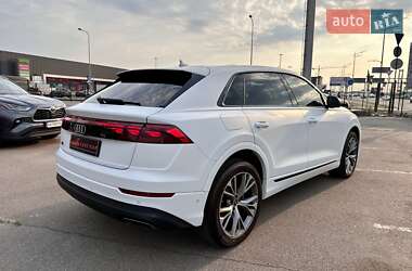 Внедорожник / Кроссовер Audi Q8 2023 в 