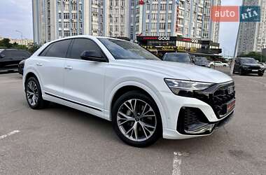 Внедорожник / Кроссовер Audi Q8 2023 в 