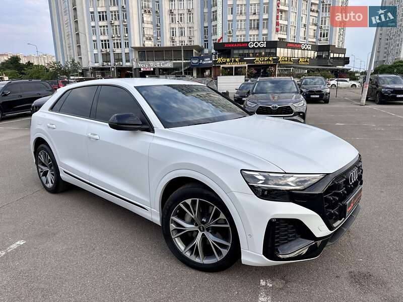 Позашляховик / Кросовер Audi Q8 2023 в Києві