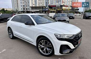 Внедорожник / Кроссовер Audi Q8 2023 в 